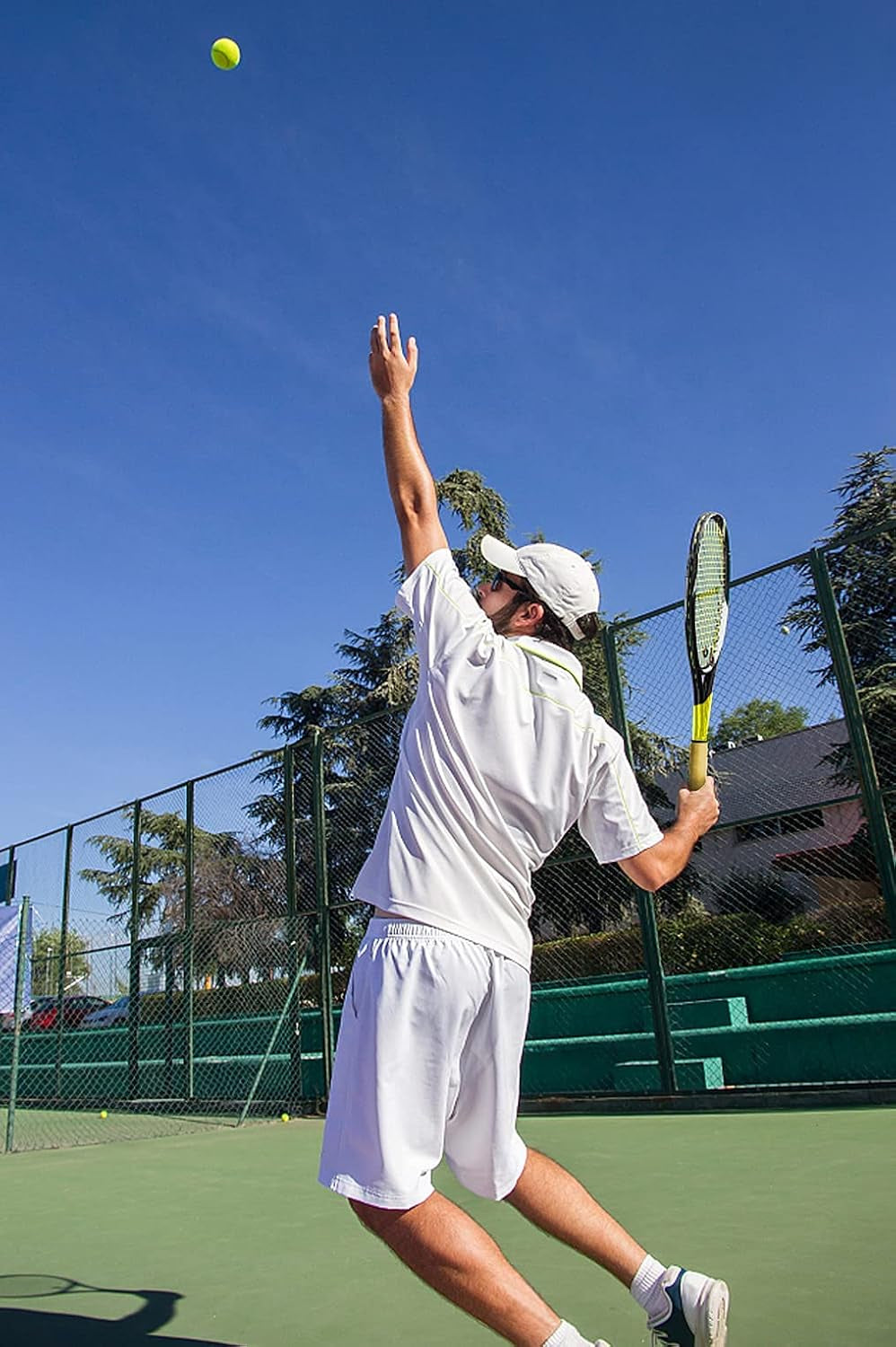 Adults Tennis Racket 27 Inch, Shockproof Carbon Fiber Tennis Racquet Light-Weight, Pre-Strung and Regrip, Suitable for Beginners to Intermediate Players